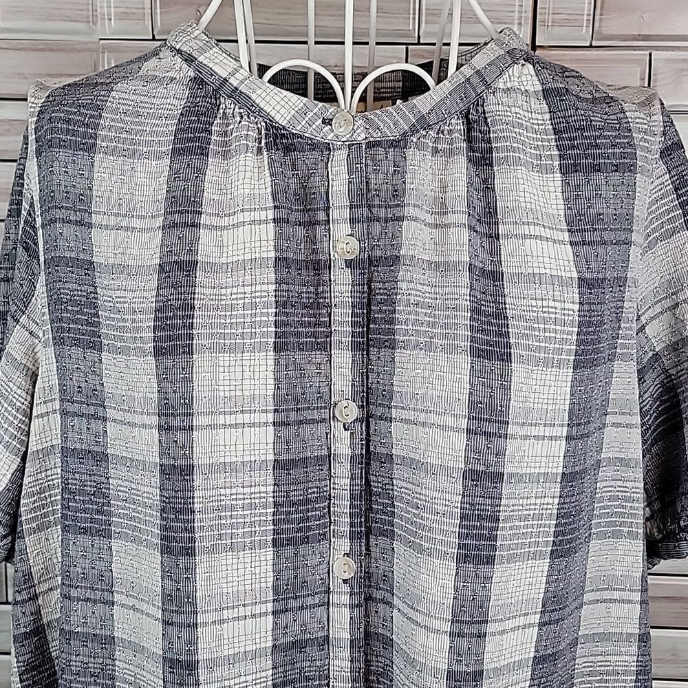 Universal Thread blouse Size M - Picture 2 of 12